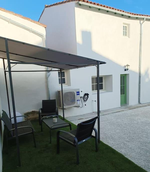 Holiday home Maison De Centre-ville Ars En Re