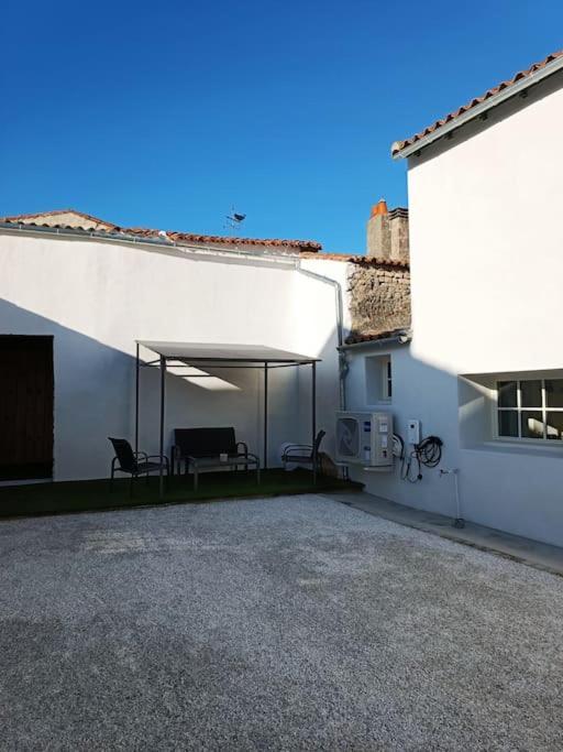 Maison De Centre-ville Ars En Re Holiday home *